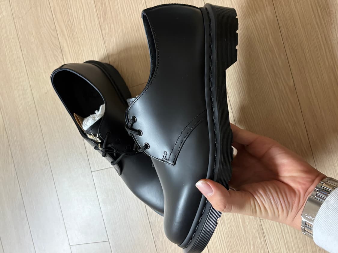 박스 새제품 Dr. Martens 1461 모노 블랙 상품이미지2