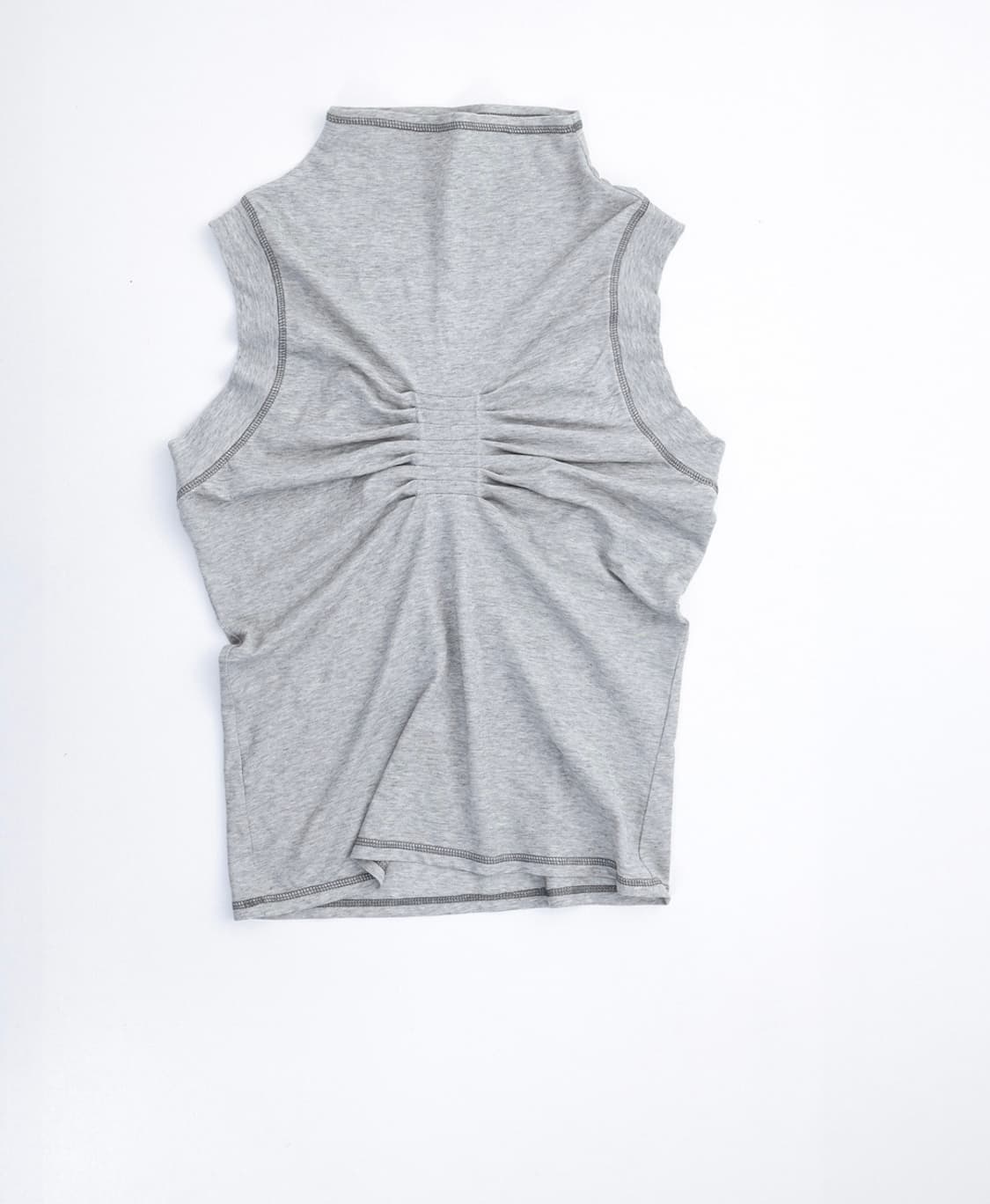 [구매]울리카상투스 Pintuck highneck top S사이즈 구해요 상품이미지1