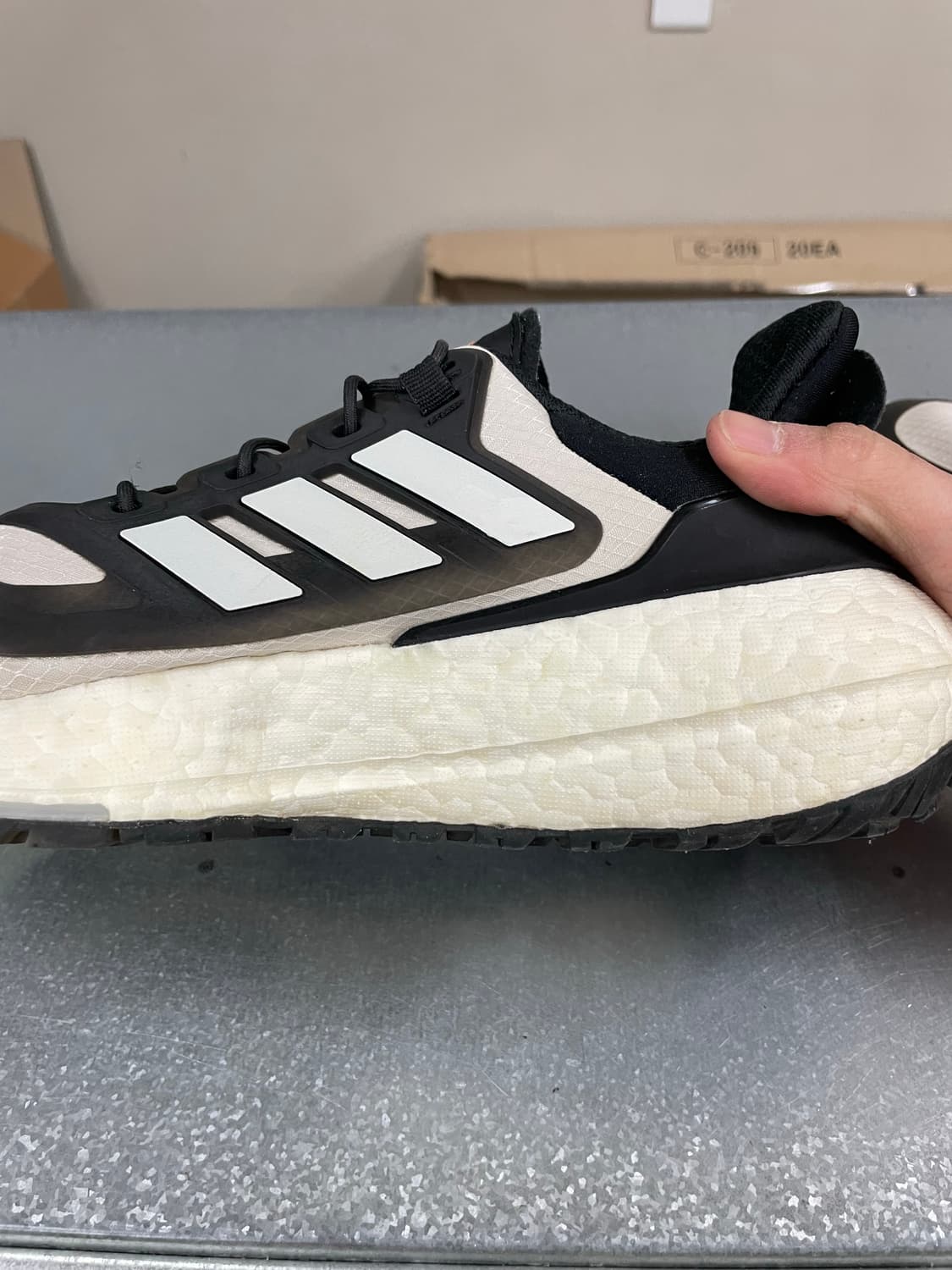 아디다스 울트라부스트 22 콜드 235 상품이미지7