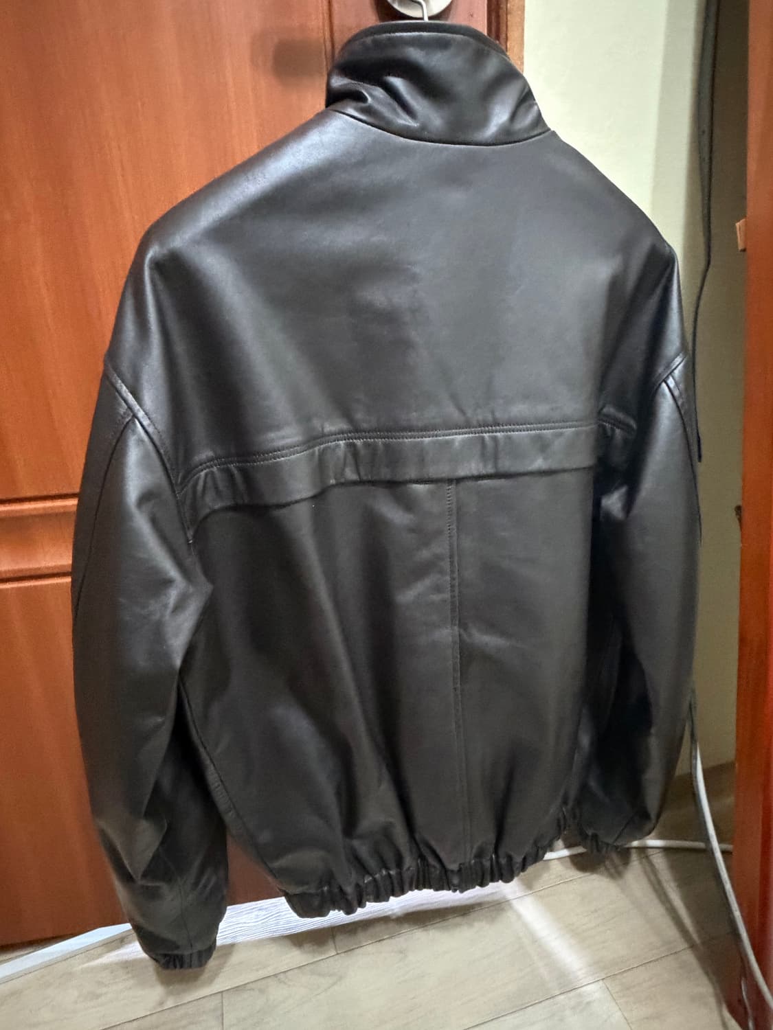 르메르 레더 블루종 s 23fw 상품이미지3