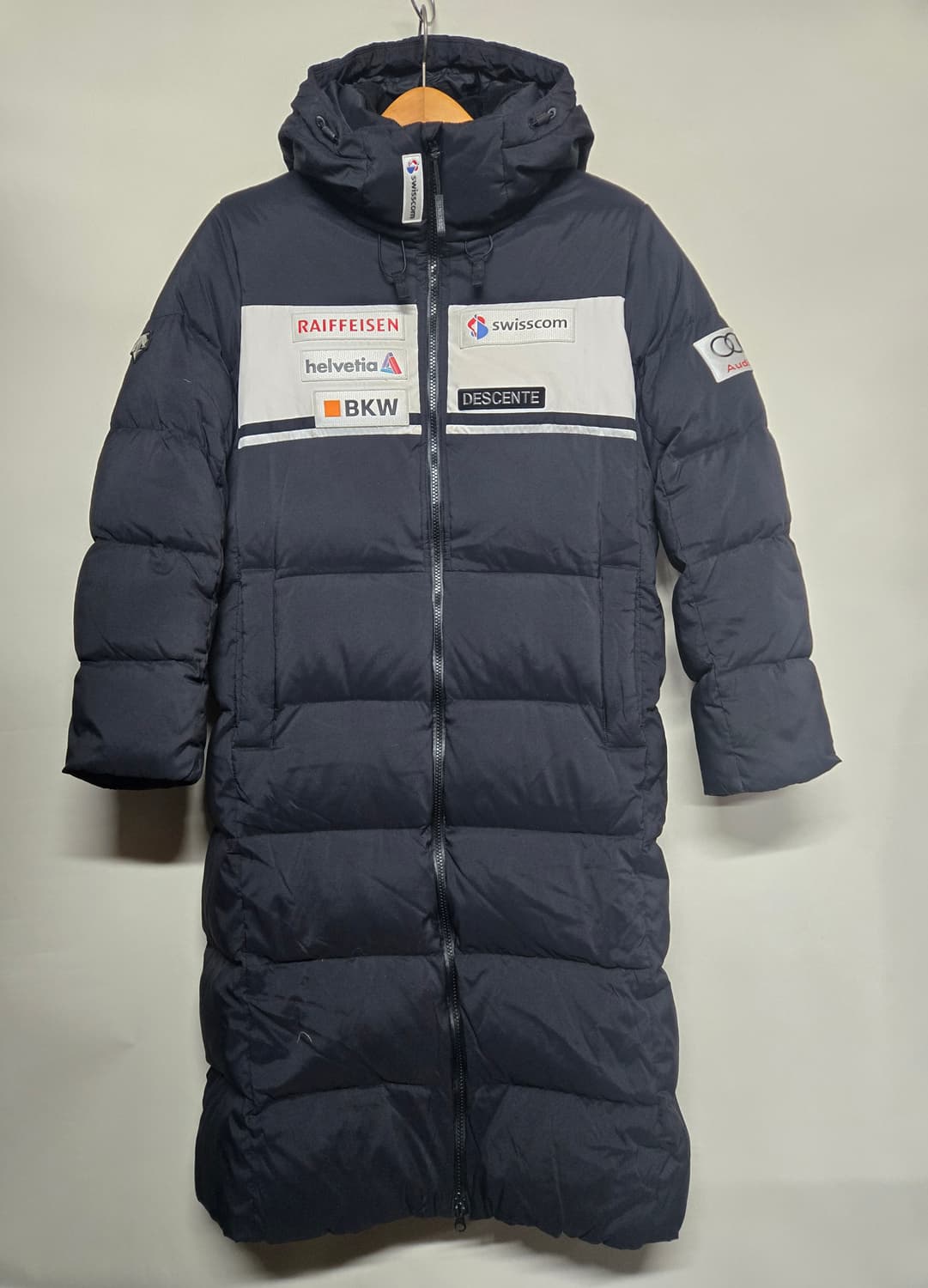 데상트 스위스 스킴팀 덕다운 롱패딩 블랙 M 상품이미지1