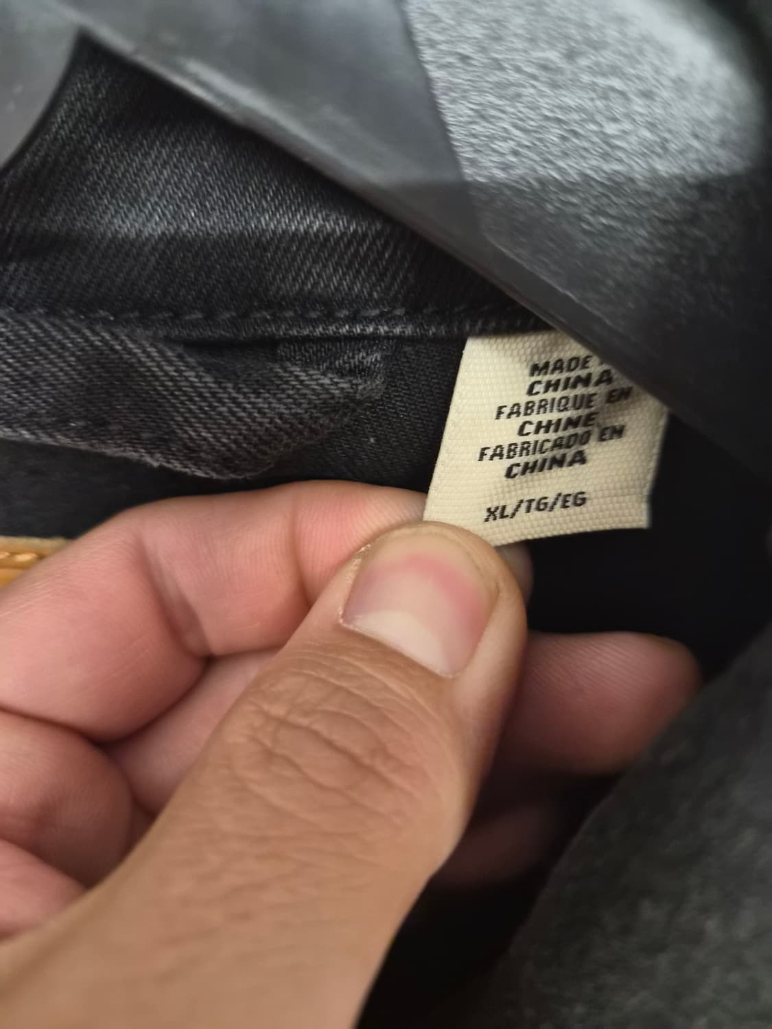 XL/110) 리바이스 프리미엄 블랙 데님 트러커 자켓 팝니다 상품이미지3