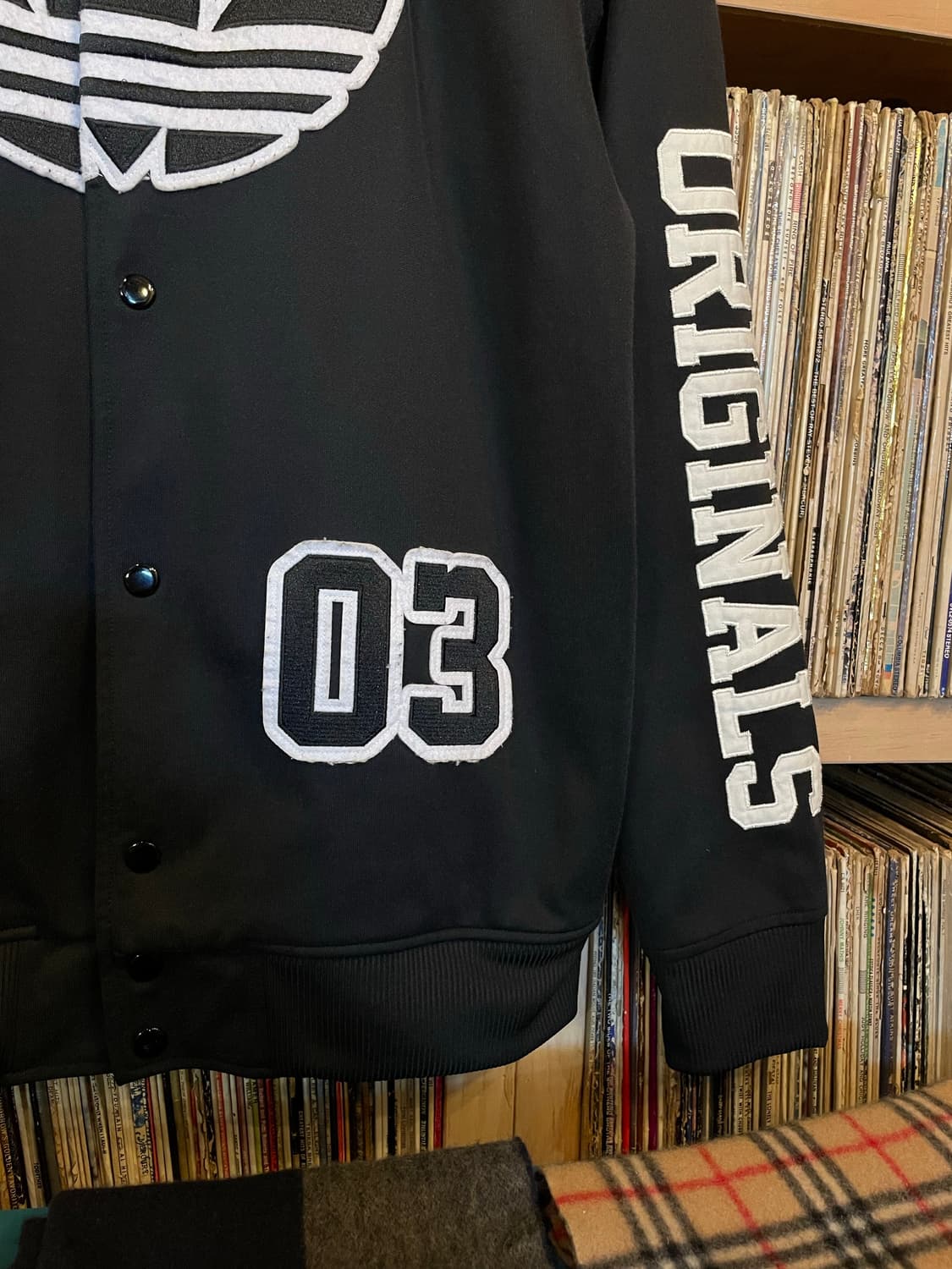 아디다스 유로파 블랙 트랙 바시티 자켓 상품이미지4