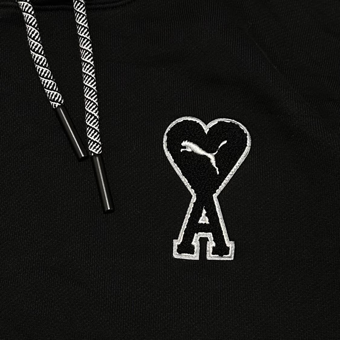 Ami X 푸마 로고 블랙 후드티 상품이미지5