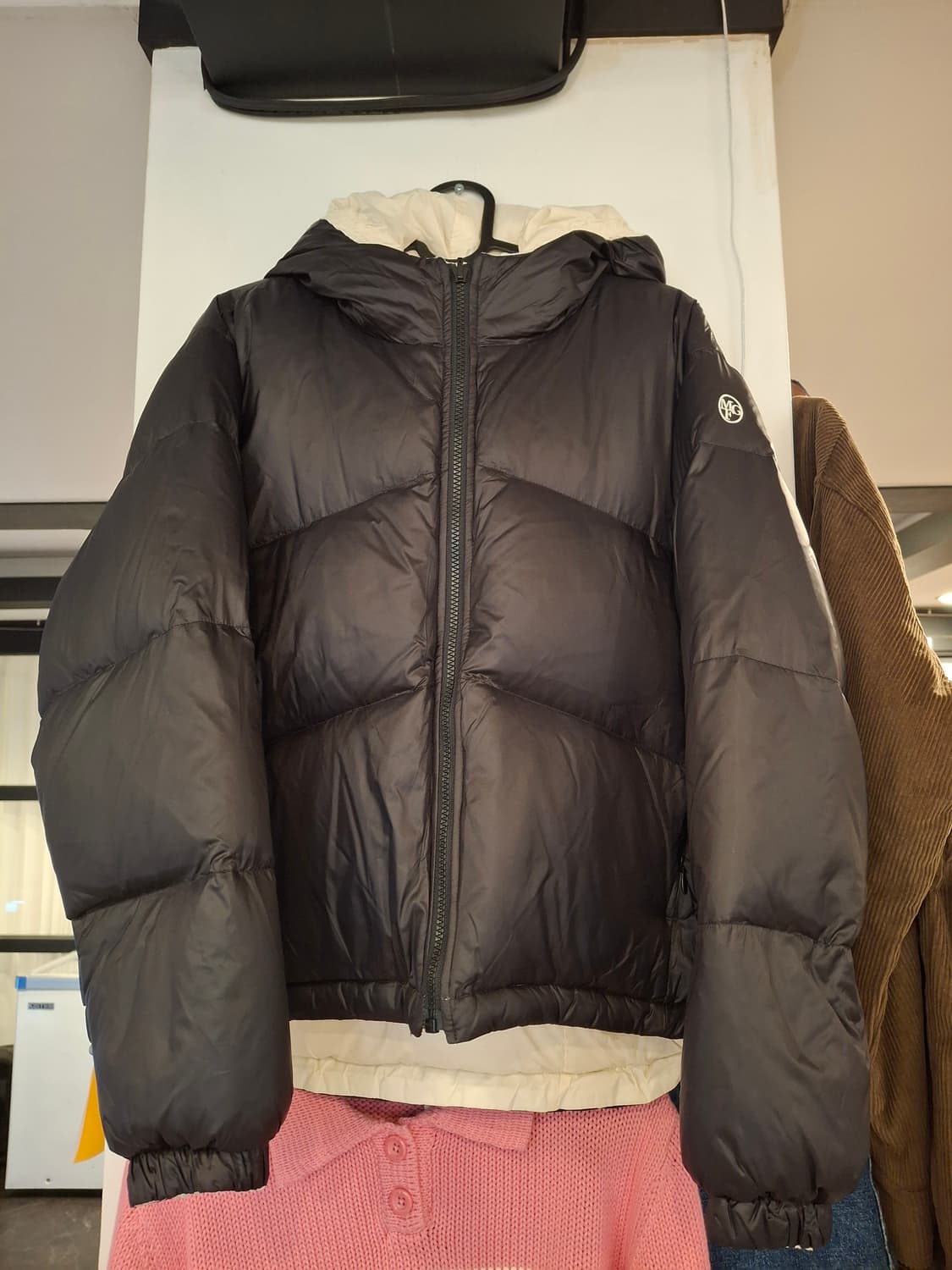 (마지막특가) 마리떼 리버시블 패딩 블랙 아이보리 상품이미지1