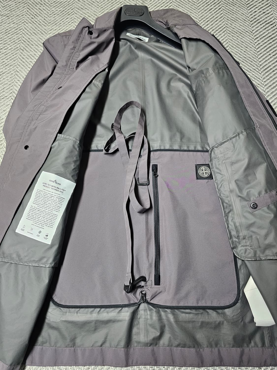 스톤아일랜드 GORE-TEX WITH PACLITE 코트 상품이미지7