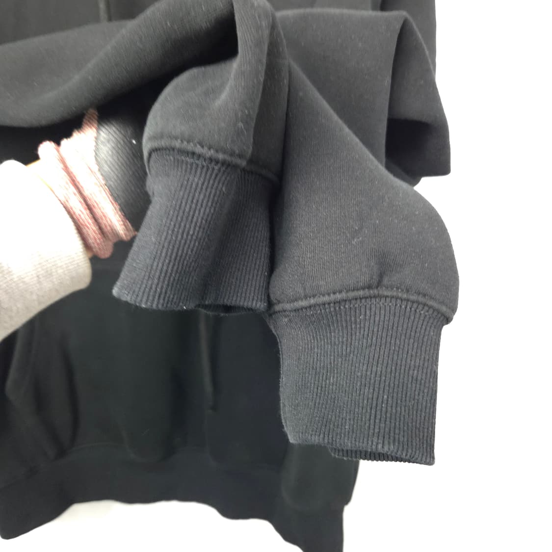 77 (120)스투시 기모 후드 티셔츠 블랙 상품이미지2