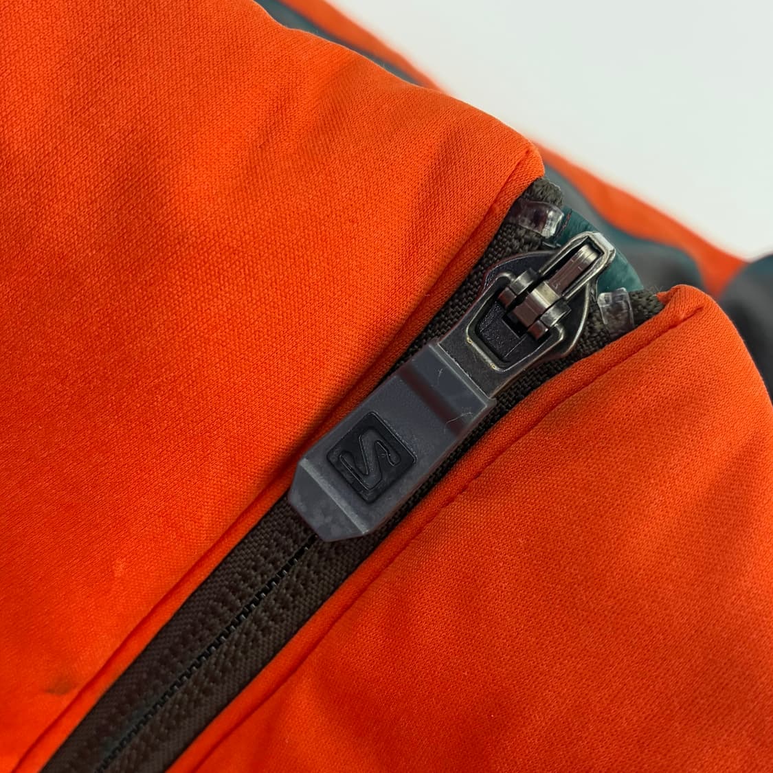 Salomon  살로몬 로고 소프트웰 베스트 푸퍼 패딩 상품이미지6