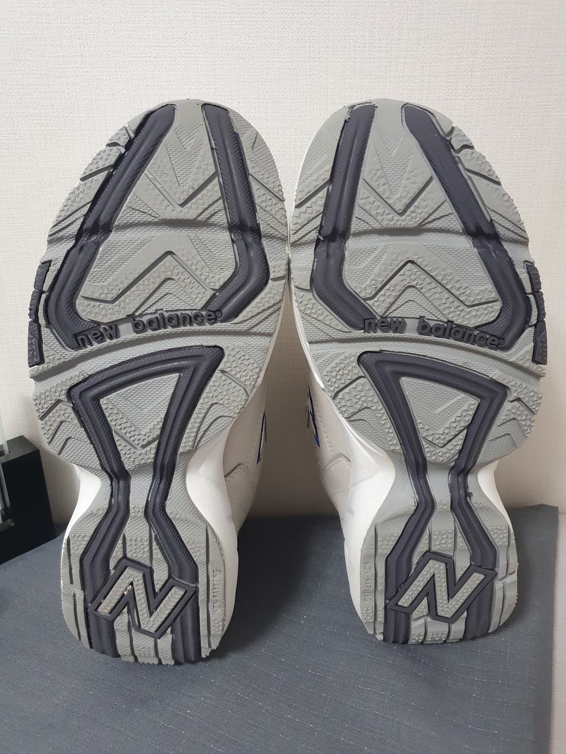 무료배송/뉴발란스 608 시리즈 크림베이지 /265mm 상품이미지8