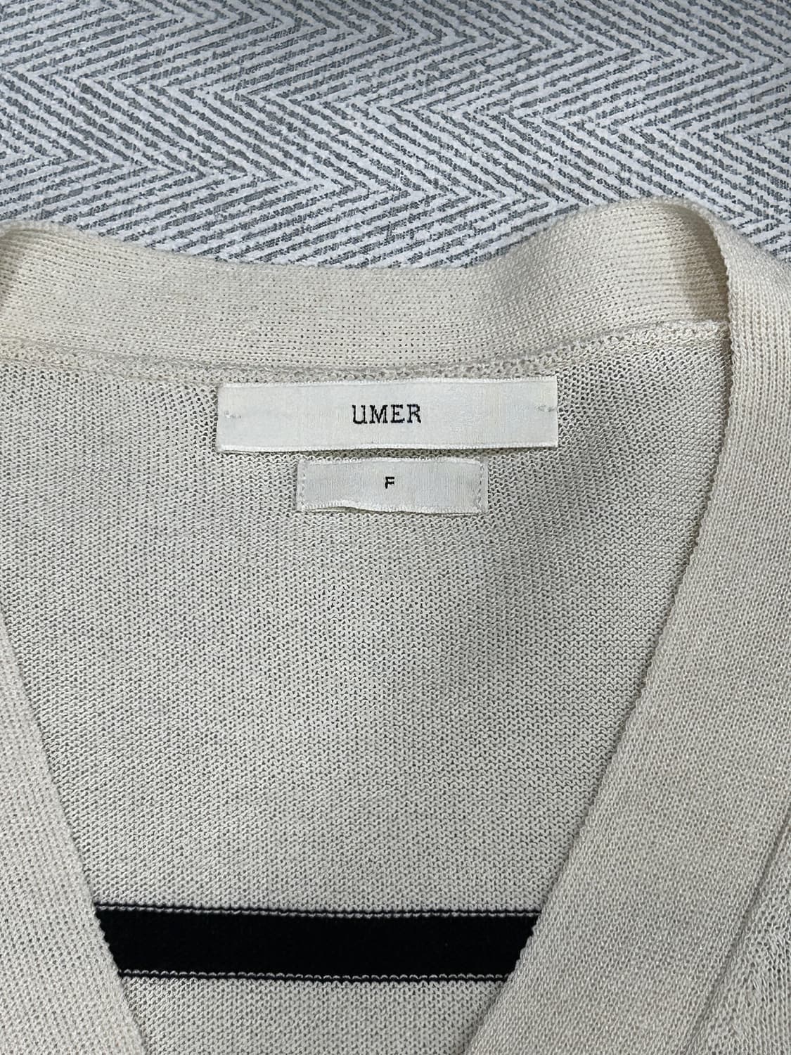 유메르 UMER 스트라이프 세미크롭 가디건 상품이미지5