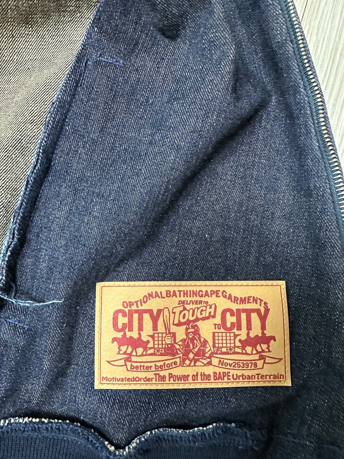 베이프 데님 바시티 자켓 상품이미지5