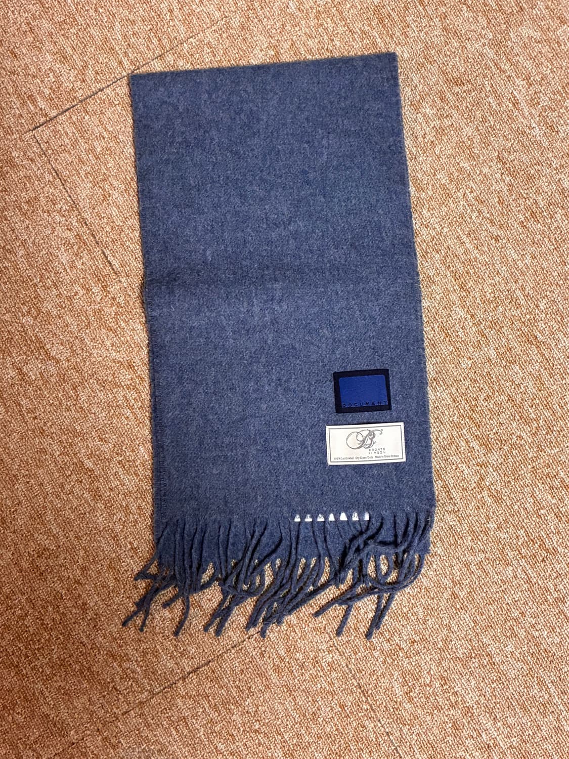 도큐먼트 머플러 상품이미지1