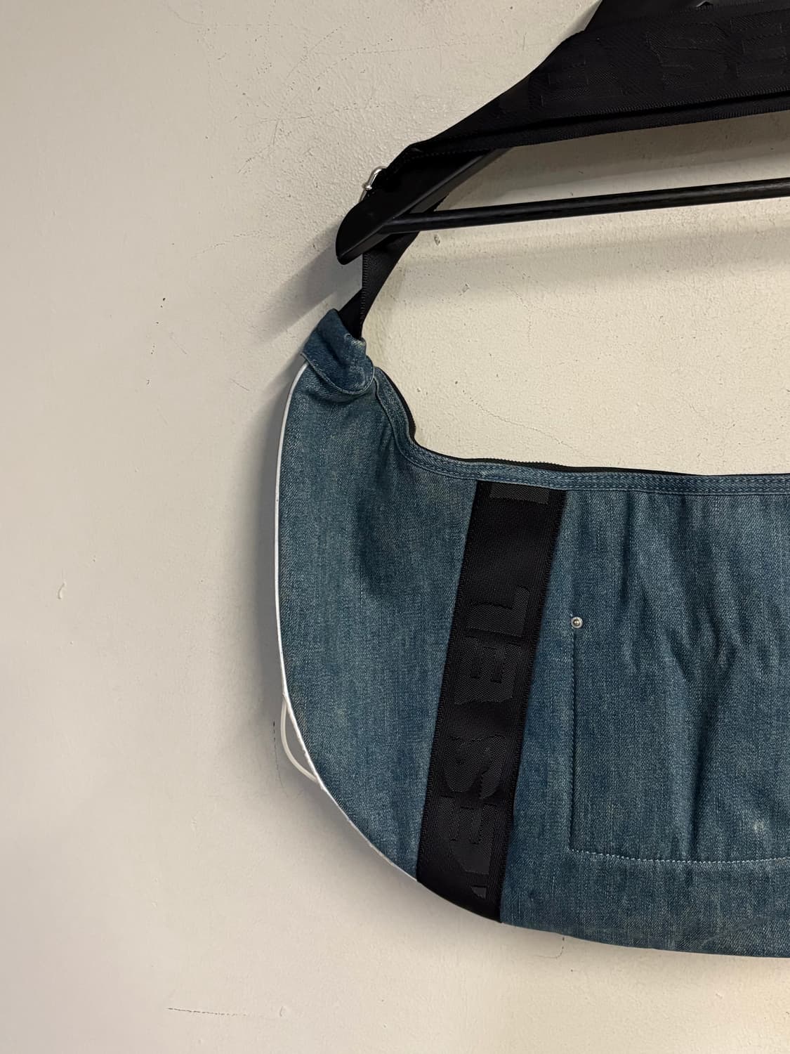 DIESEL denim hobo bag  상품이미지6