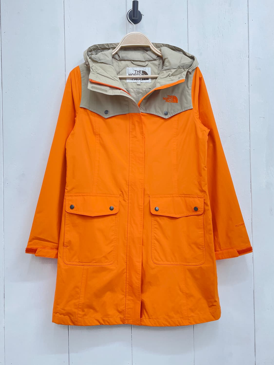 노스페이스 여성 투톤 롱 바람막이 상품이미지2