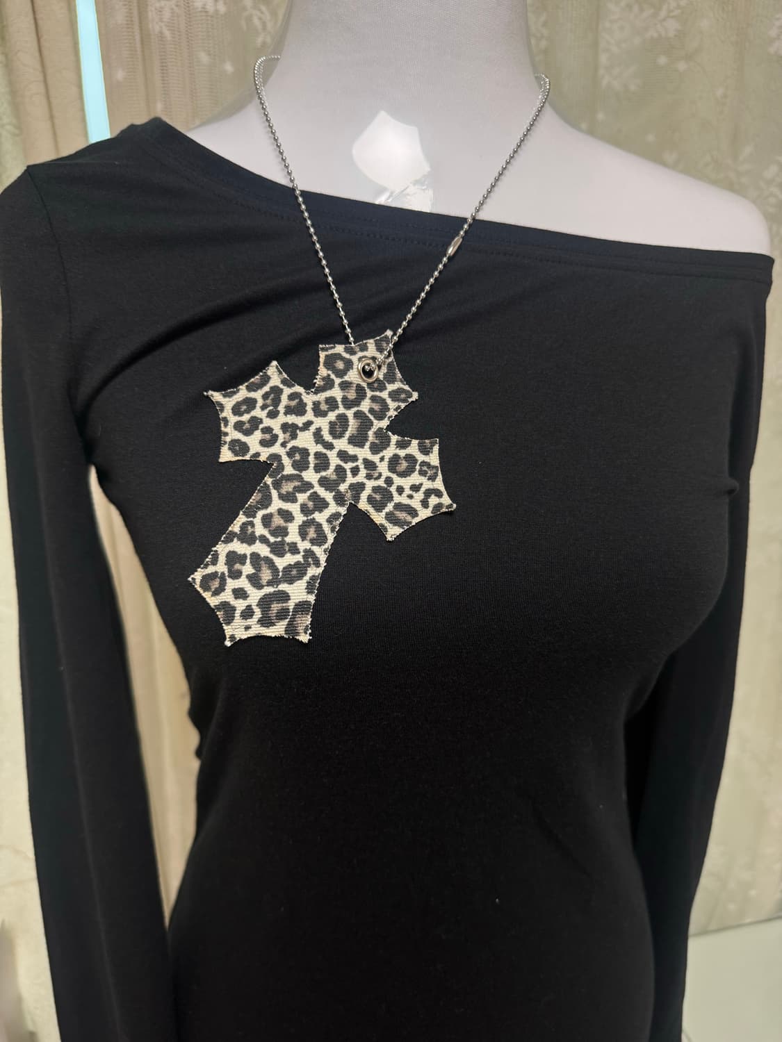 Illio leopard necklace top 상품이미지1