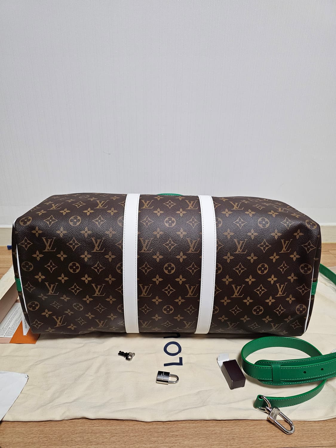 루이비통 퍼렐 한정판 골프공 마카사르 키폴50 상품이미지5