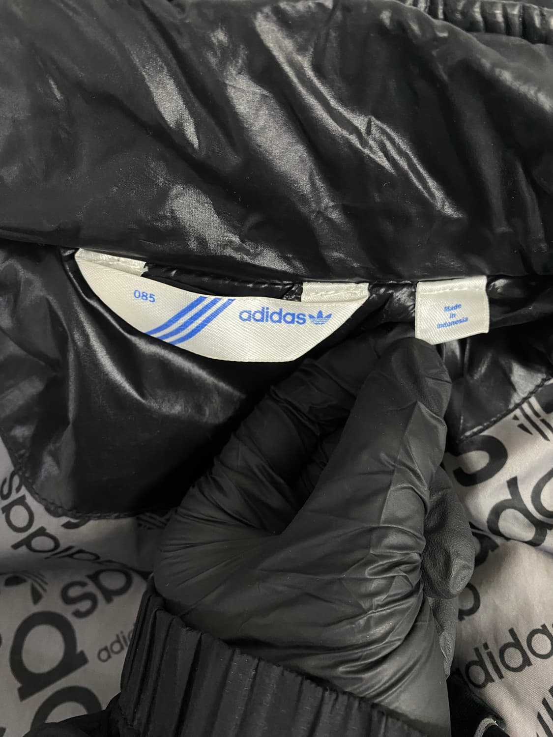 아디다스 빈티지 블랙 퀄팅 경량 패딩 자켓 85 상품이미지4
