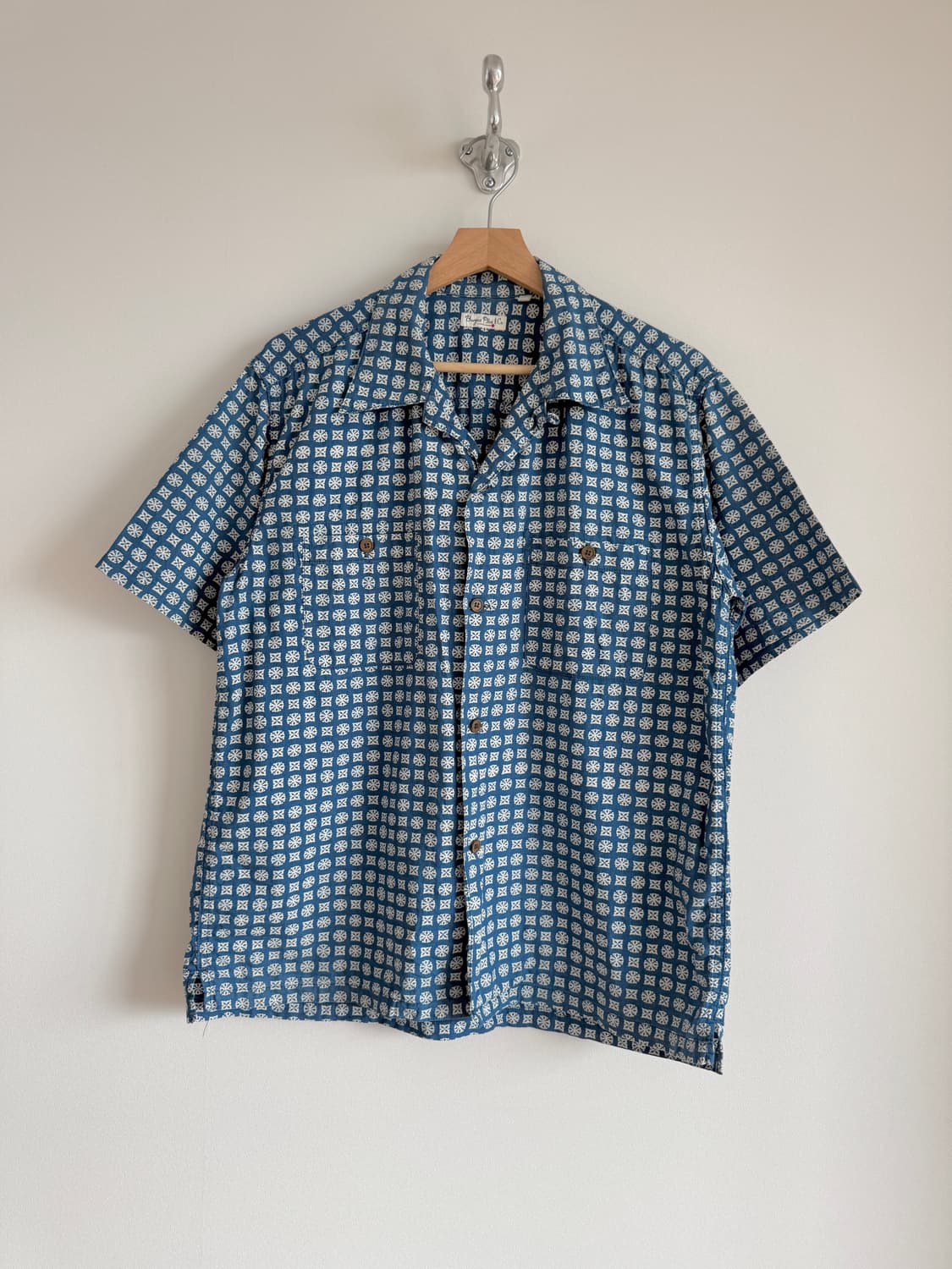 Burgus Plus & Co 반팔 셔츠(JAPAN) 상품이미지1