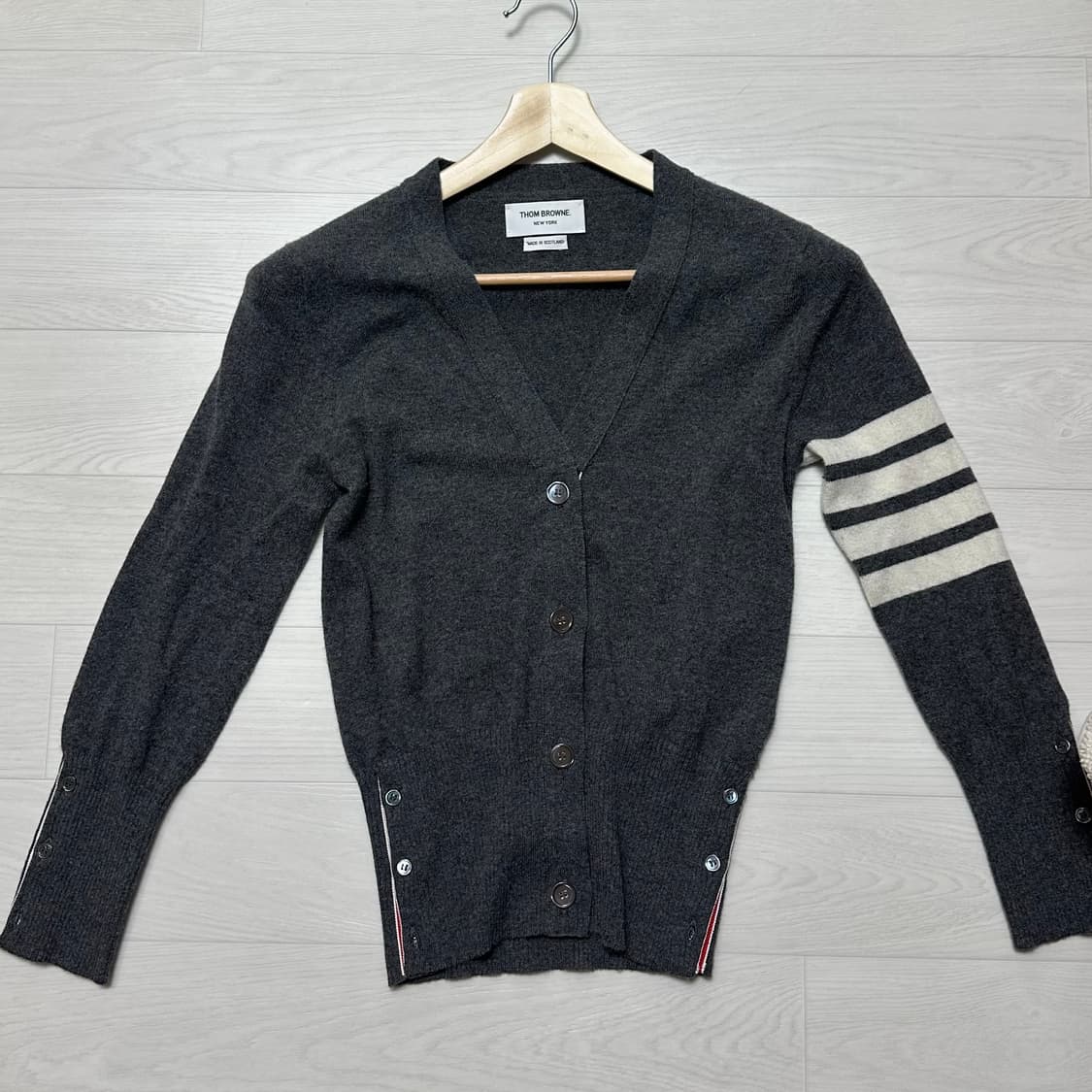 톰브라운 캐시미어 가디건 여성 42사이즈 상품이미지1