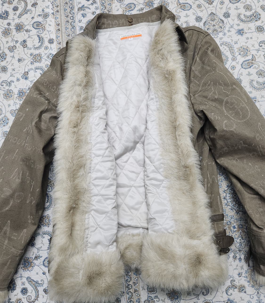 카스텔바작 퍼 트리밍 무스탕 자켓 1사이즈 상품이미지3