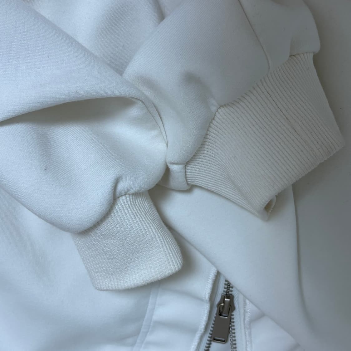 런웨이티켓 후드집업 상품이미지6