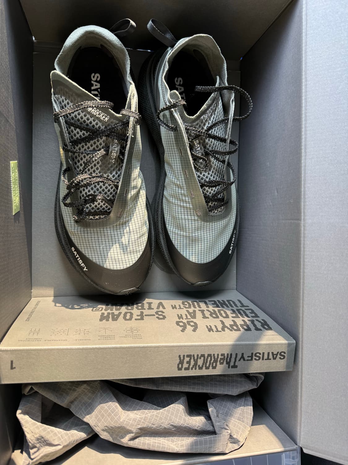 새티스파이 더 라커 쉐도우 상품이미지2