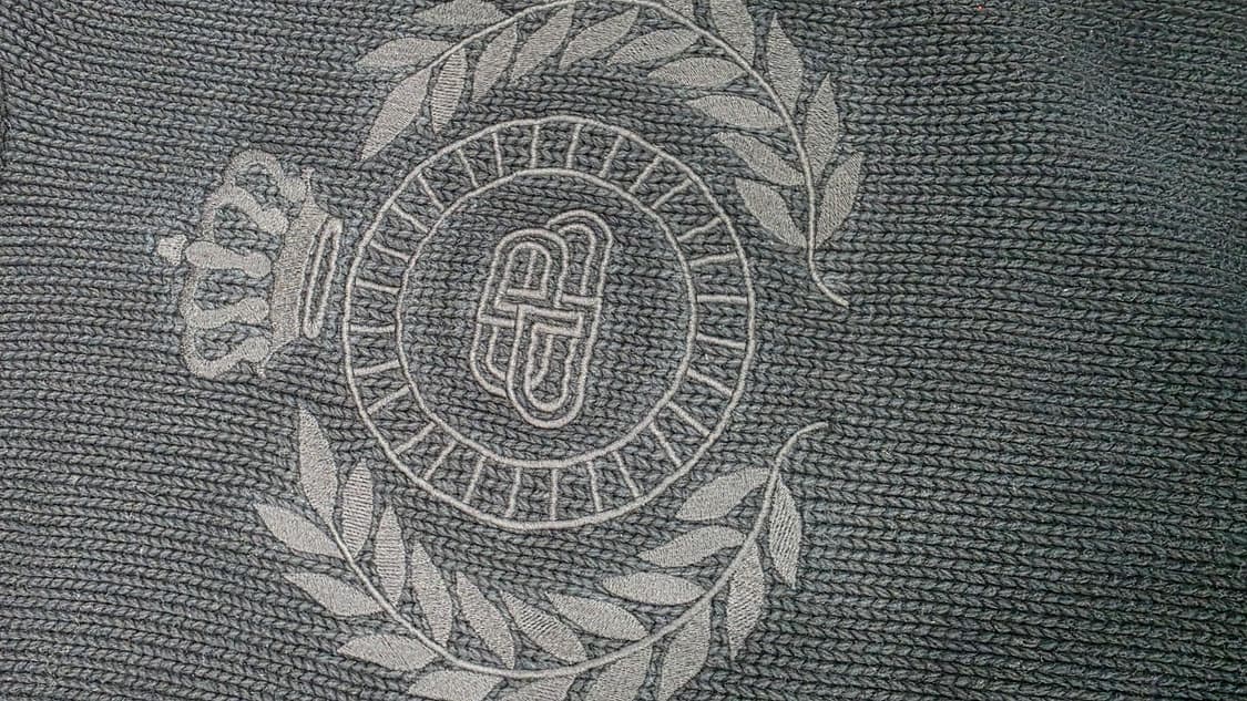 *발렌시아가(Balenciaga)의 'BB  로고 자수 니트스웨터 상품이미지9