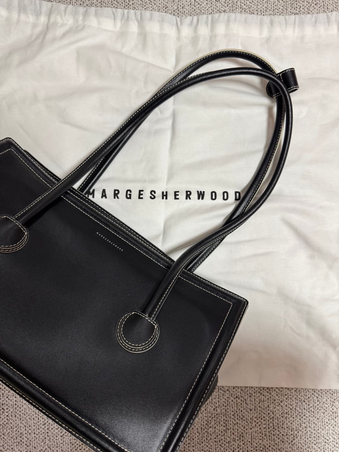 마지셔우드 보스턴 숄더백 미디움 상품이미지6