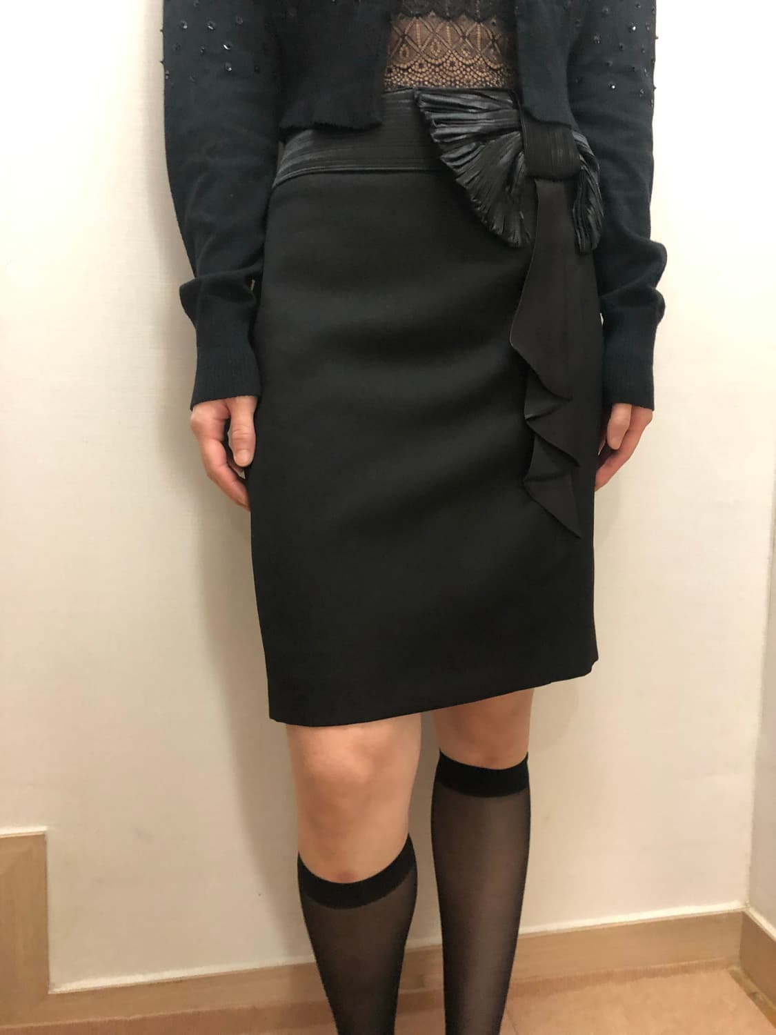 빈티지 블랙 리본 미디 스커트 상품이미지1