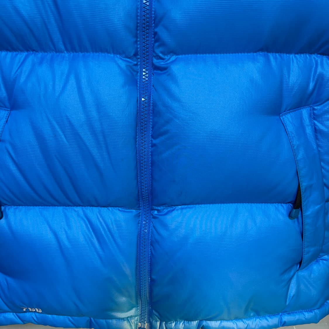 노스페이스 700 눕시 구스다운 패딩조끼 스카이블루 상품이미지3
