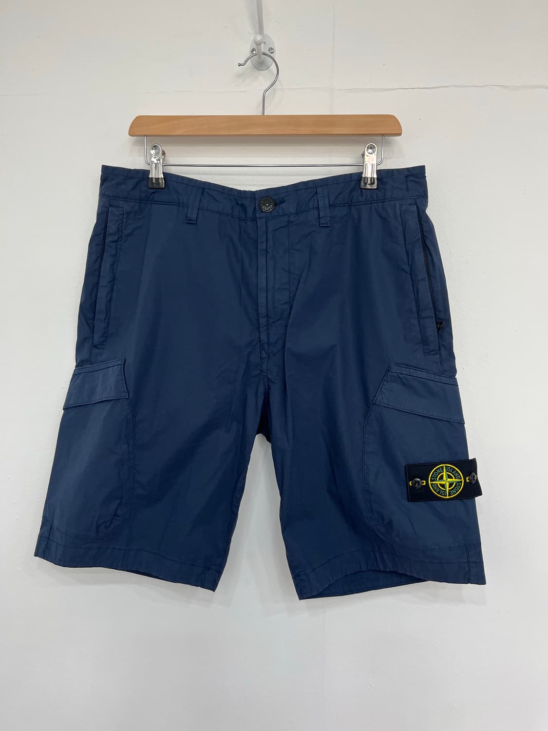 stone island 스트레치 코튼 캔버스 카고 쇼츠 블루마린 상품이미지1