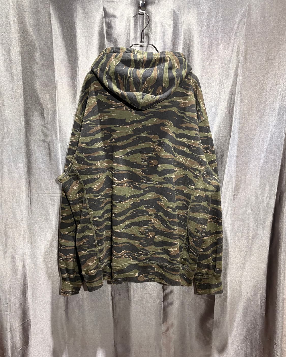 XL SUPREME 슈프림 타이거 카모 미니 박스로고 후드티 상품이미지3