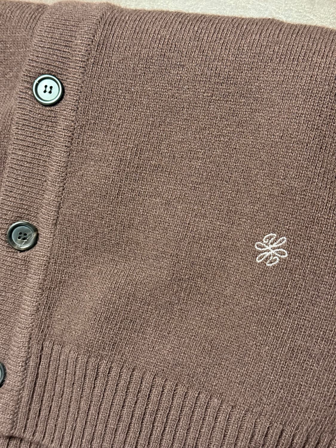 유스 엠블럼 가디건 다크브라운 M 상품이미지5