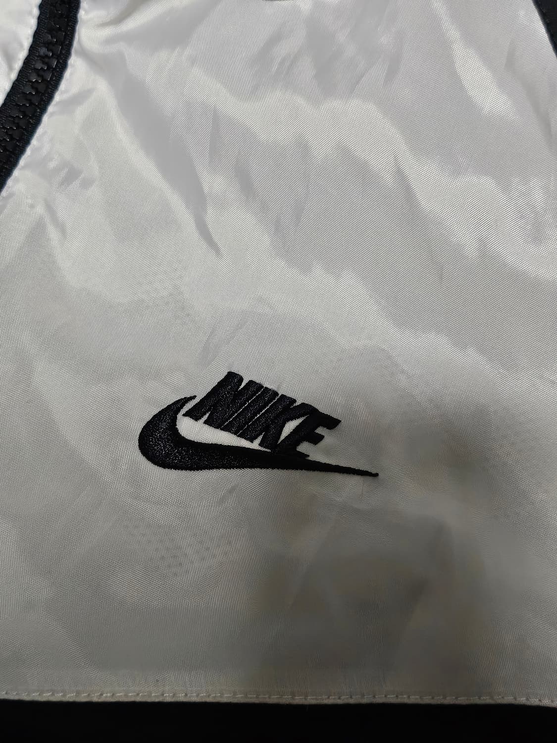 나이키 백스우시 윈드러너 바람막이 L 상품이미지3