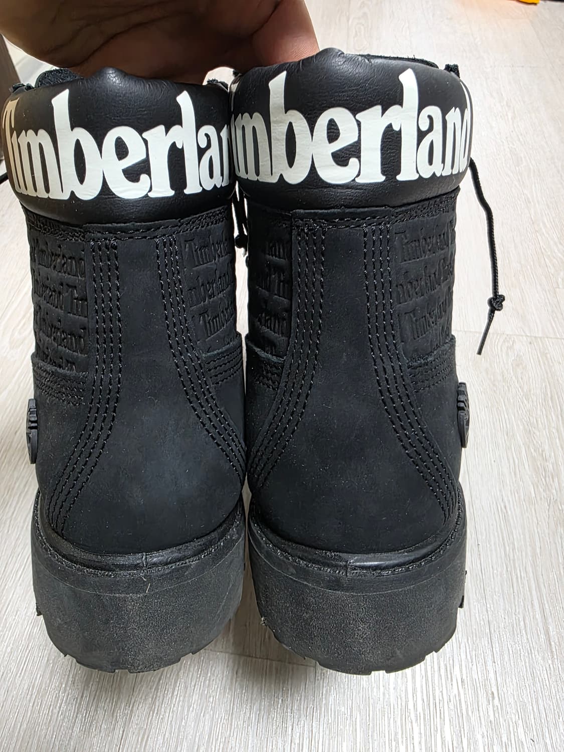 [265~270]팀버랜드 6인치 프리미엄 레터링 블랙 부츠 상품이미지5