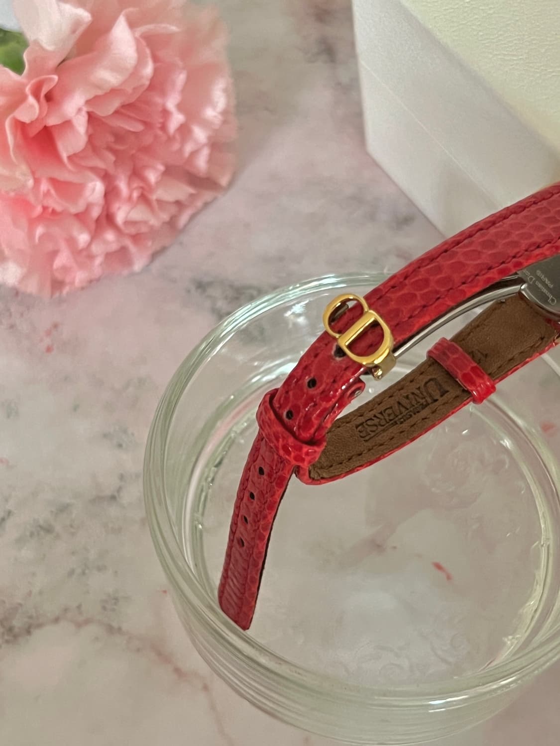 DIOR 골드 라운드 CD 버클  디올 시계 상품이미지4