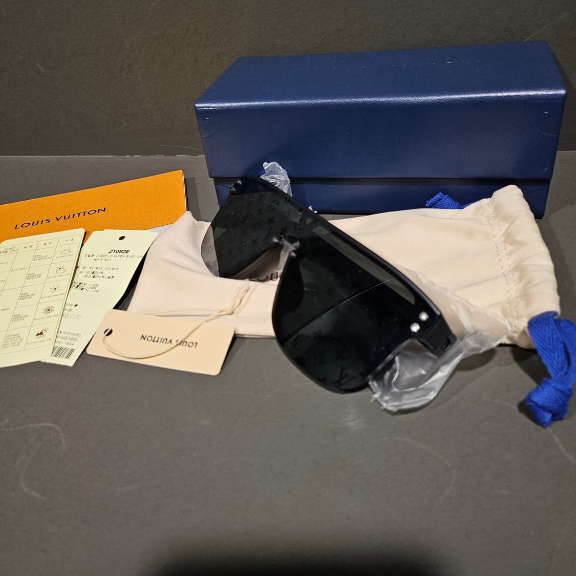루이비통 남성 LV 와이메어 모노그램 신상 선글라스 상품이미지3