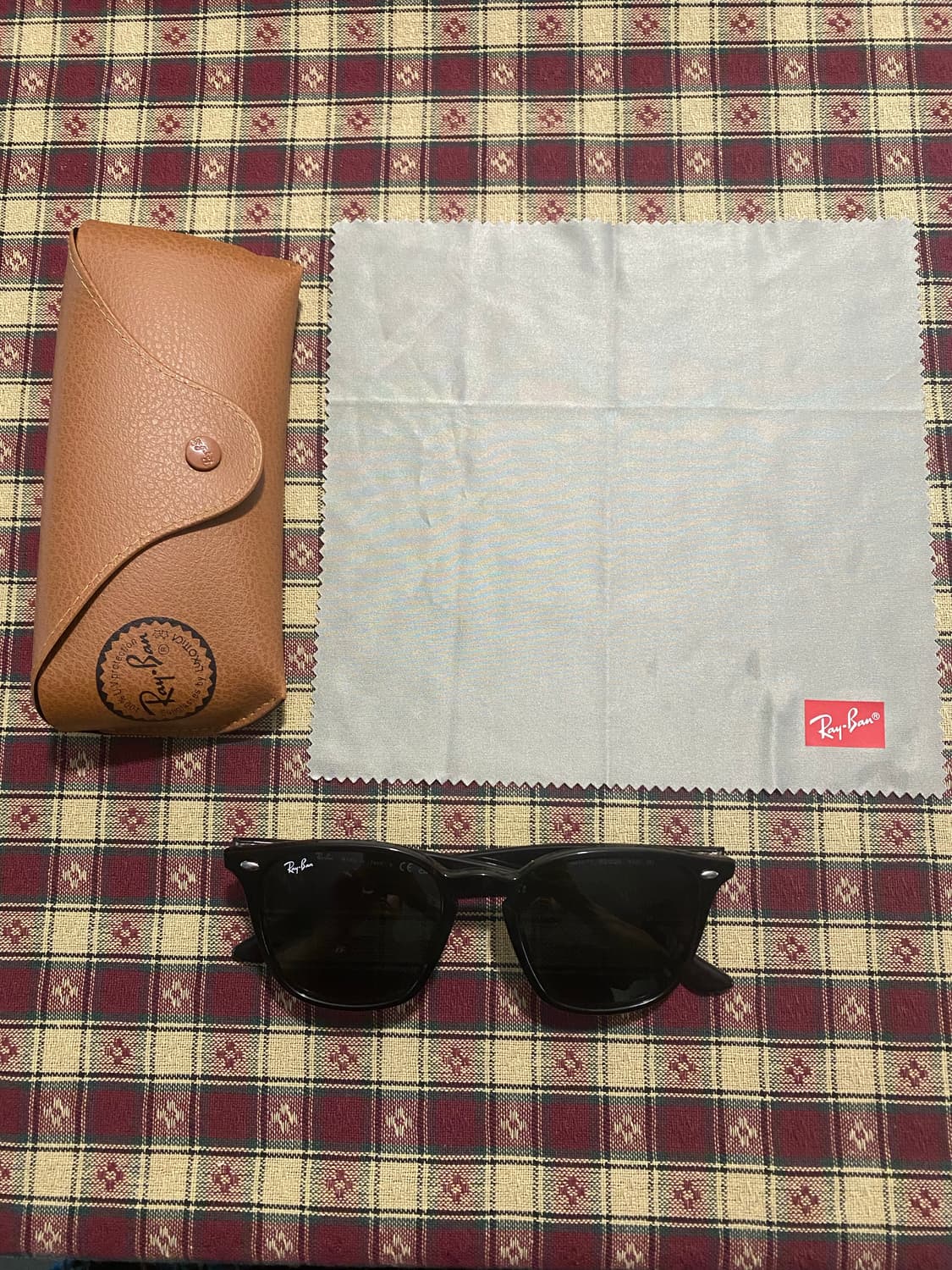 레이밴 RayBan RB4258F 선글라스 상품이미지1