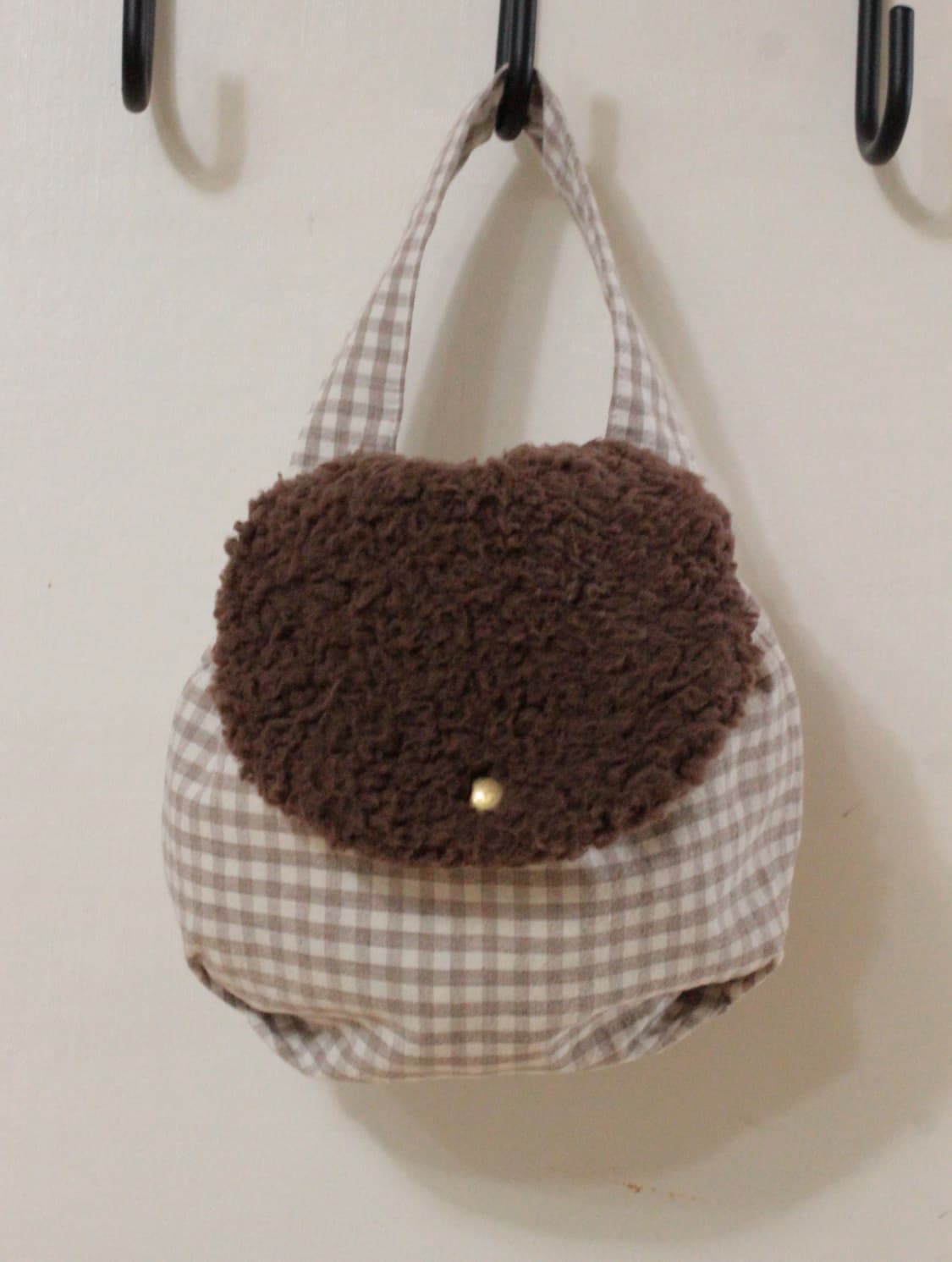 핸드메이드 손잡이 퍼 밴딩 파우치 상품이미지1