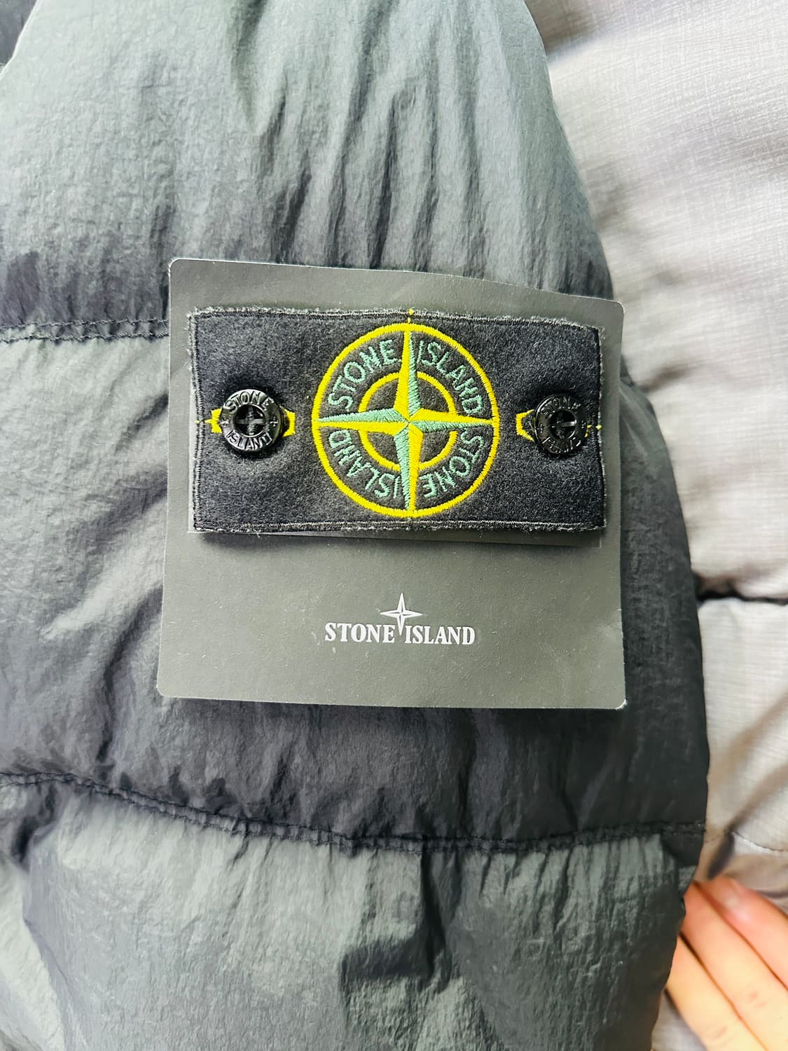 [M] 스톤 아일랜드 24FW 가먼트 다이드 크링클랩스 다운 자켓 블랙 상품이미지4