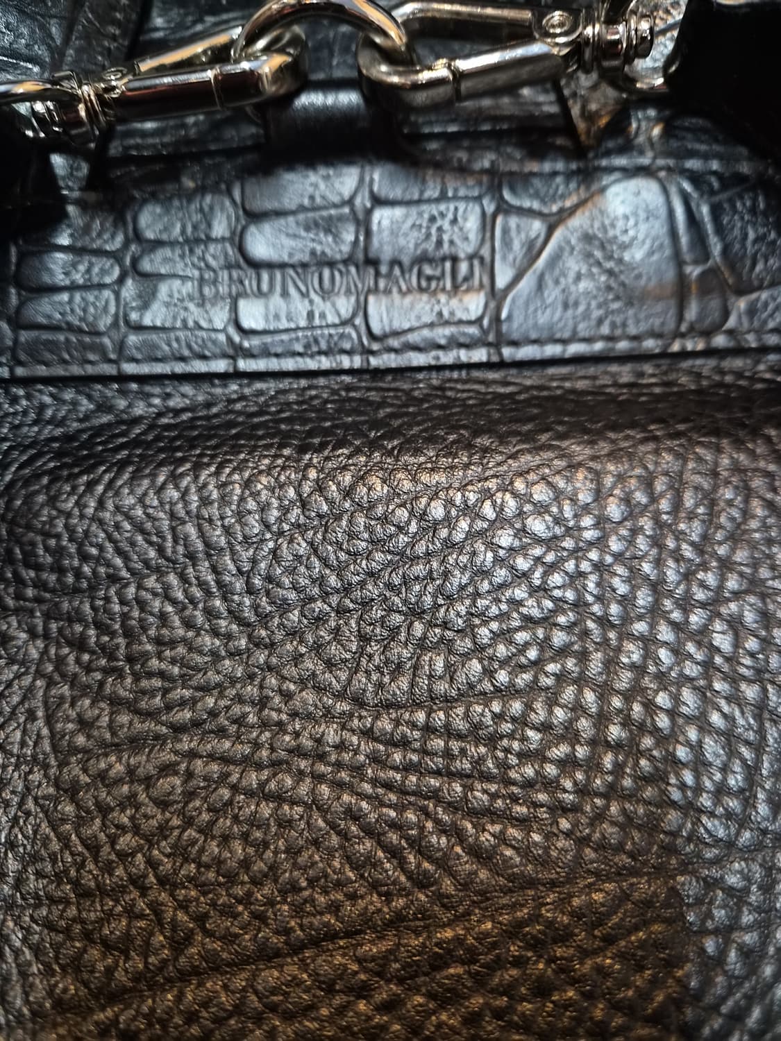 브루노말리 크로커 엠보 가죽 백팩
 상품이미지7