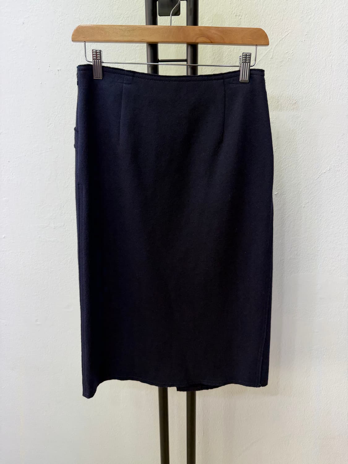 매장판정품) 메릴링 이태리 21ss 랩 스타일 네이비 스커트 38 상품이미지5
