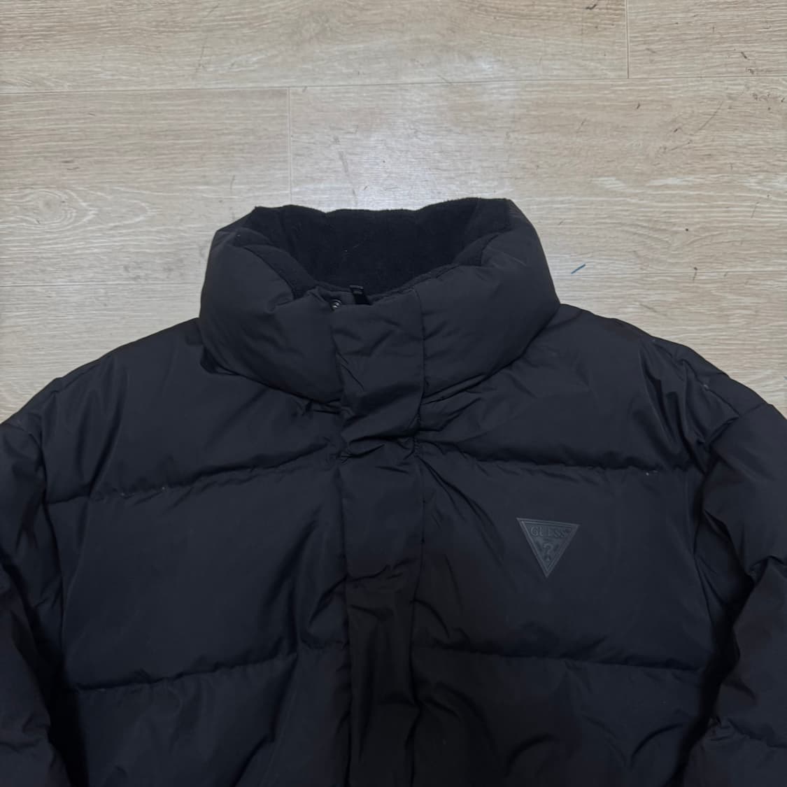 게스 덕다운 푸퍼 패딩 상품이미지3