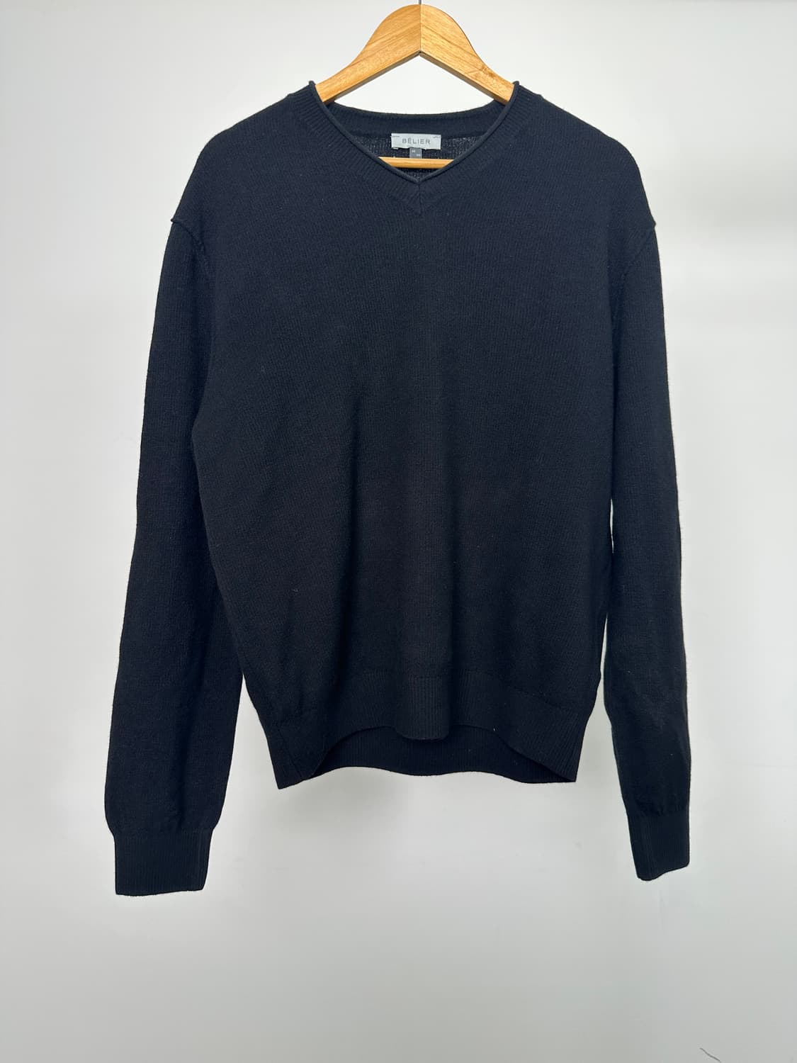 벨리에 시티 브이넥 스웨터 105  상품이미지1