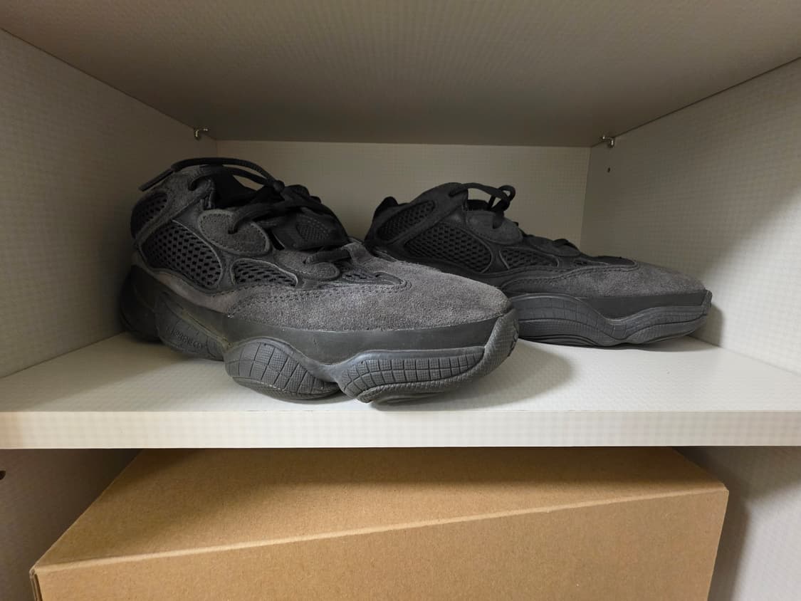 아디다스 이지부스트 이지 500 블랙 265 상품이미지1