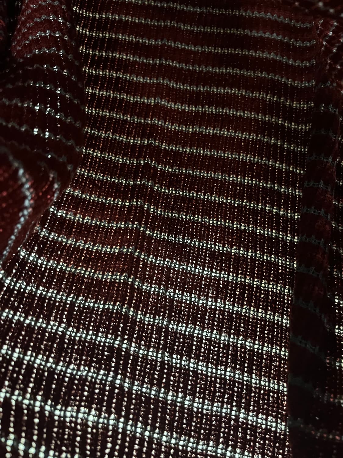 인템포무드 허니비 스트라이프 칼라 니트웨어_와인 L 사이즈 상품이미지5