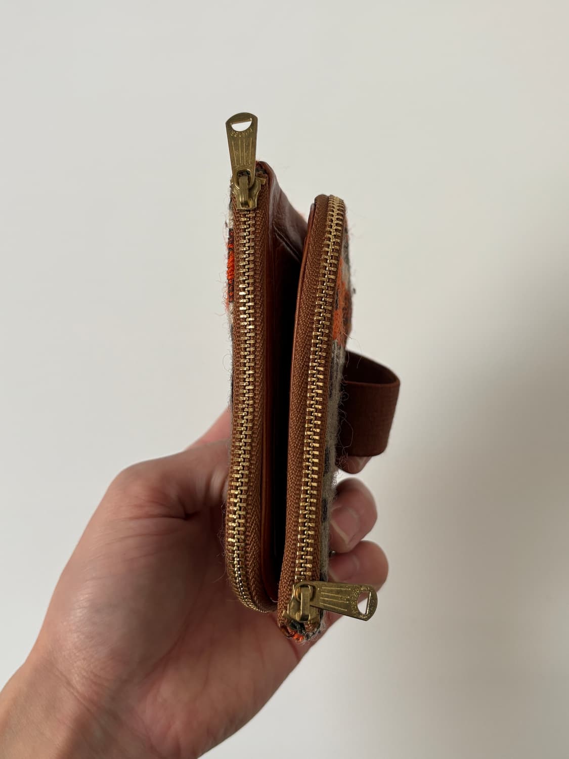 x BEAMS - Jacquard Fabric Zip Wallet 상품이미지5