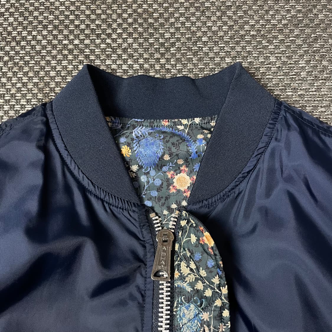 빈티지 네이비 플라워 리버시블 항공 점퍼 상품이미지4
