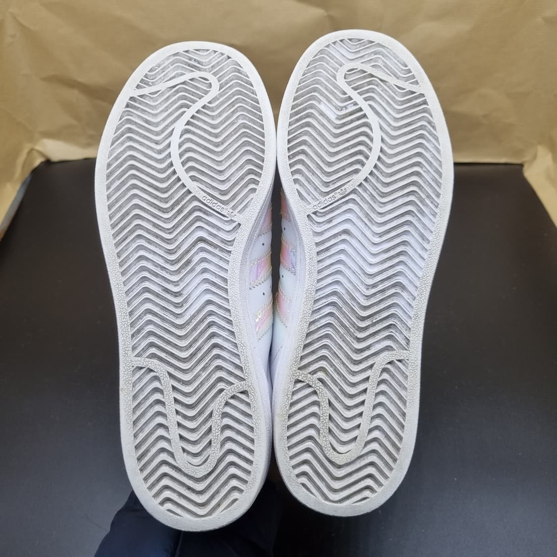 아디다스 슈퍼스타 홀로그램 운동화240 상품이미지3