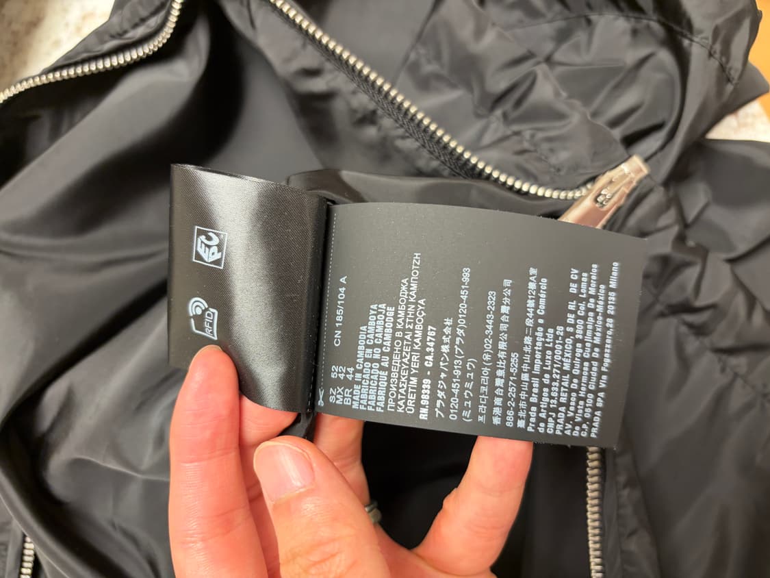 Prada nylon jacket 상품이미지7